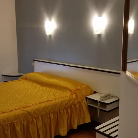 Le Colombelle 3* SantʼAngelo
