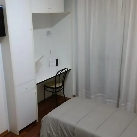 Le Colombelle Hotell