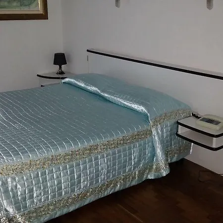 Le Colombelle Hotell